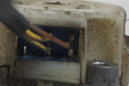 Extrabild3 på Vindrutemotor från en BMW K 1200 LT -2004 motorcykel.