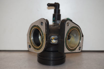 Baksidan på Insug från en Honda VT 750 -2008 motorcykel.