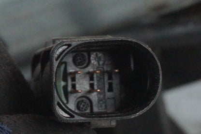 Baksidan på Vindrutemotor från en BMW R 1200 RT -2008 motorcykel.