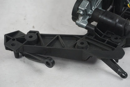 Vänster sida på Vindrutemotor från en BMW R 1200 RT -2008 motorcykel.