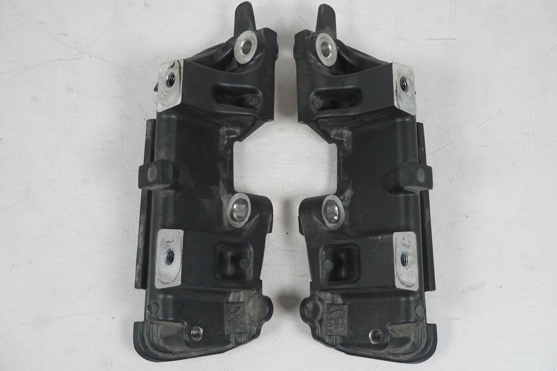 Framsidan på Passagerarhandtag från en Honda CTX 1300 -2014 motorcykel.