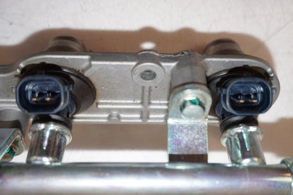 Snett uppifrån på Insprutbrygga från en Honda CBR 600 RR -2004 motorcykel.