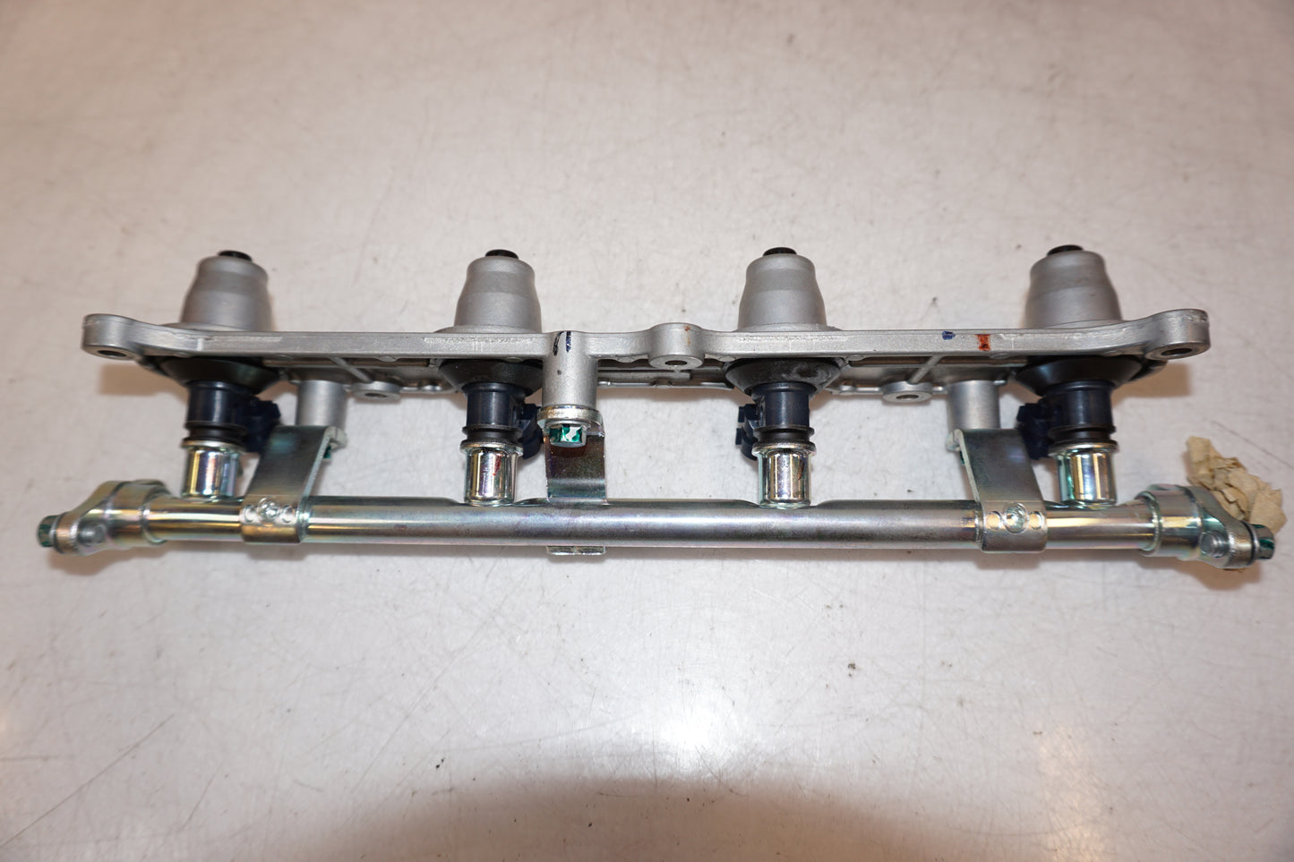 Extrabild1 på Insprutbrygga från en Honda CBR 600 RR -2004 motorcykel.