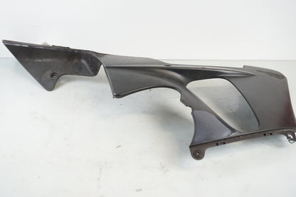 Snett uppifrån på Magkåpa från en Honda CBR 900 RR -2000 motorcykel.