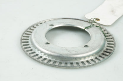 Baksidan på ABS krans från en Honda CB 600 Hornet -2007 motorcykel.