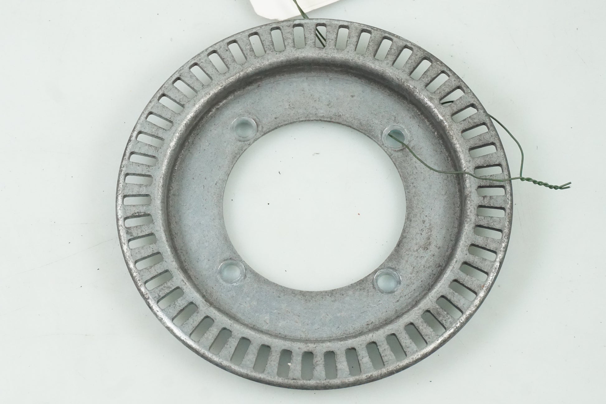 Höger sida på ABS krans från en Honda CBF 1000 -2007 motorcykel.