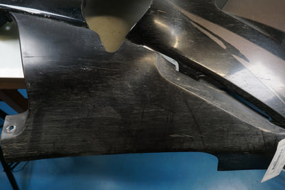 Höger sida på Sidkåpa från en Honda CBR 1000 F -1993 motorcykel.