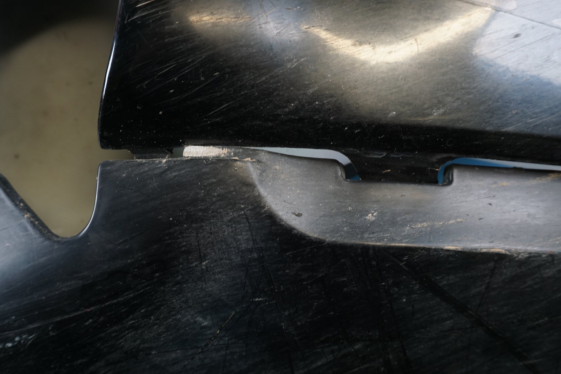 Vänster sida på Sidkåpa från en Honda CBR 1000 F -1993 motorcykel.