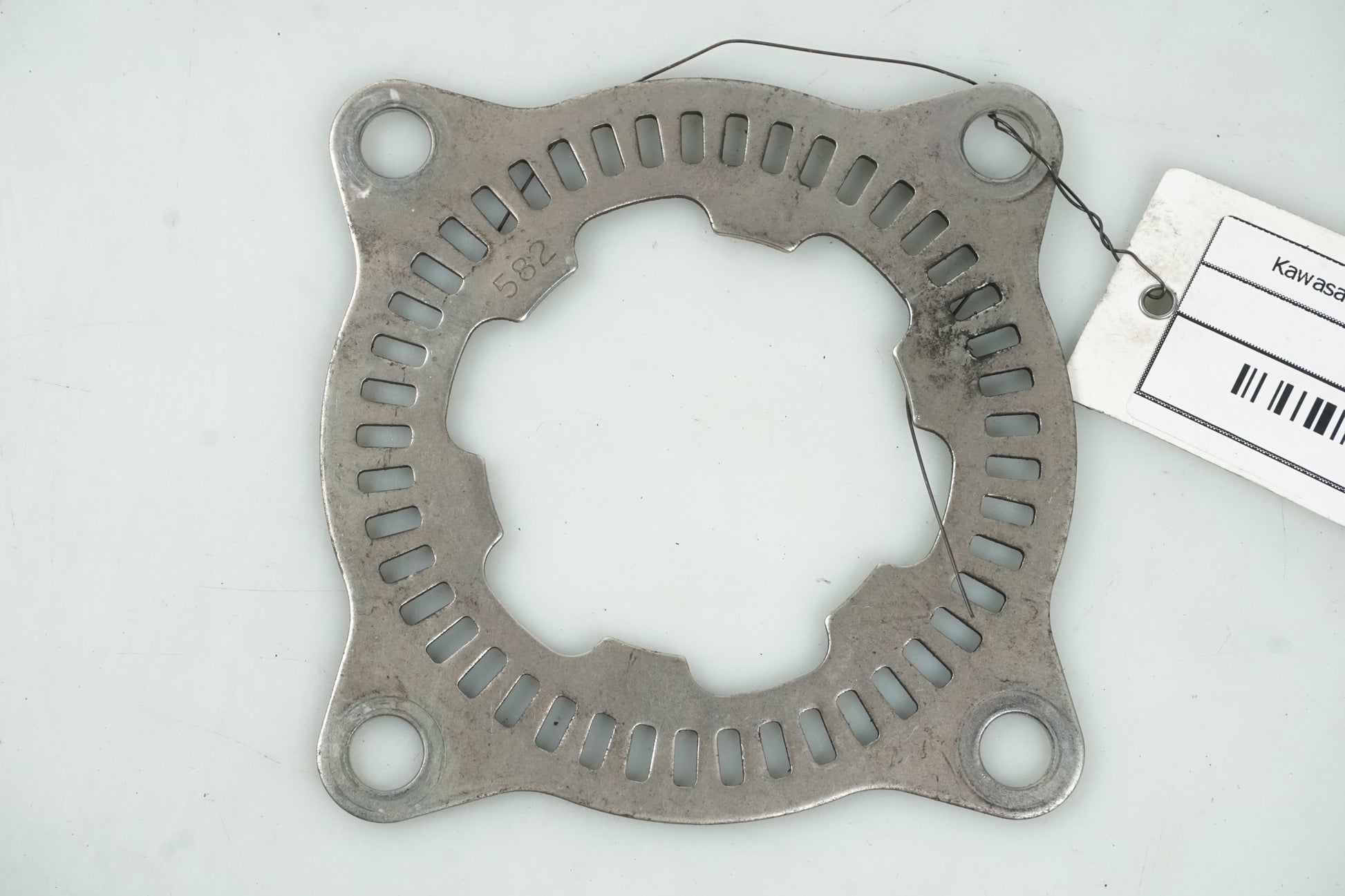 Framsidan på ABS krans från en Kawasaki Z 800 -2014 motorcykel.