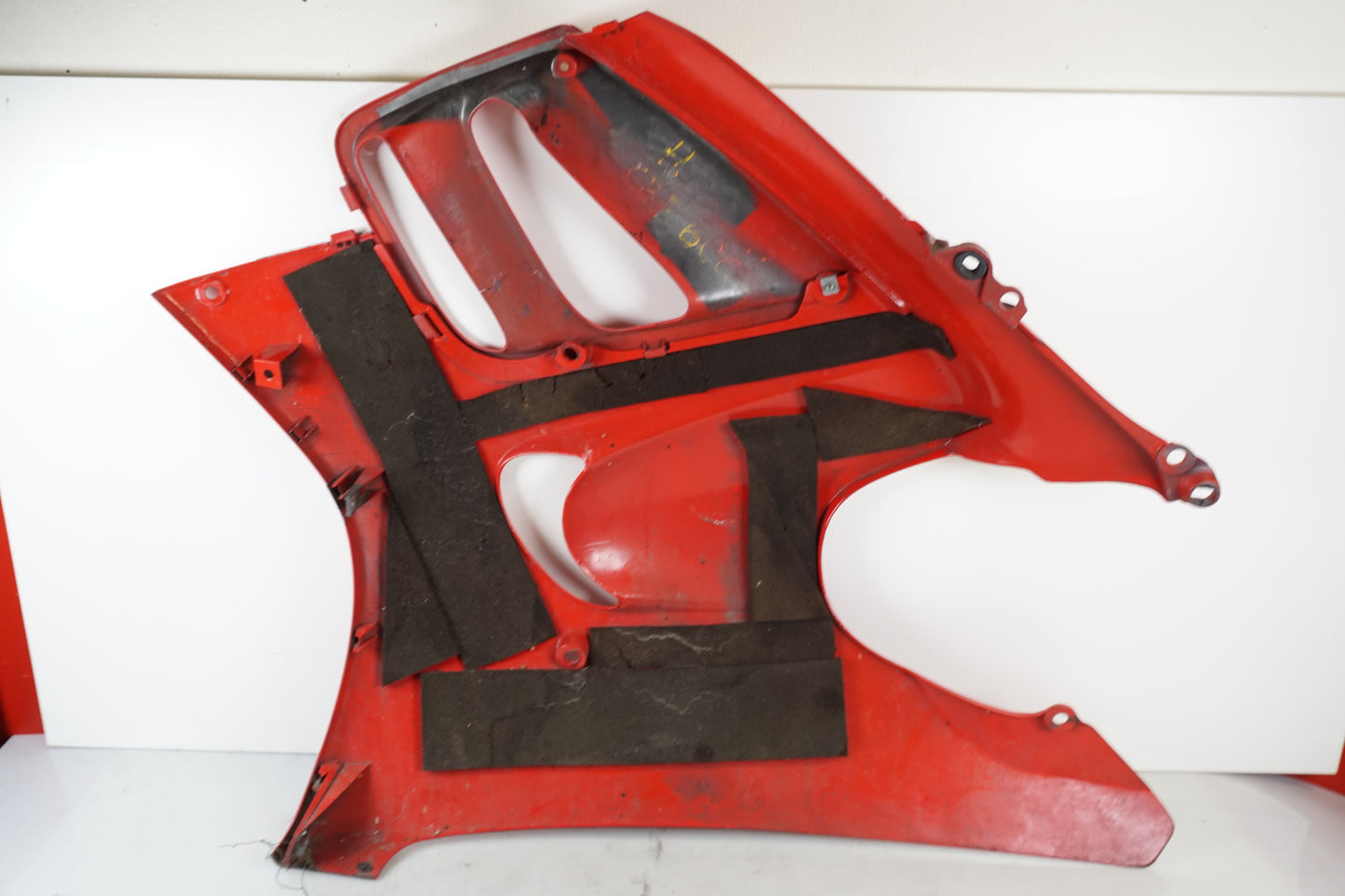 Extrabild2 på Sidkåpa från en Honda CBR 600 -1997 motorcykel.