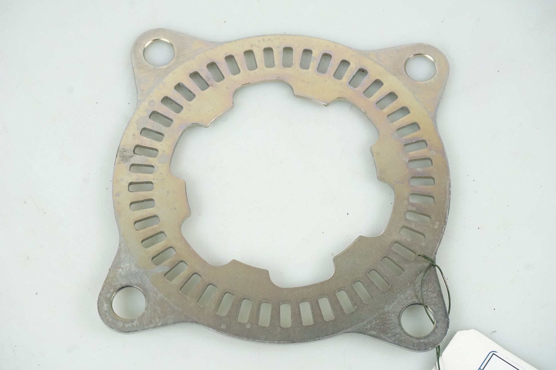 Höger sida på ABS krans från en Kawasaki Z 1000 -2014 motorcykel.