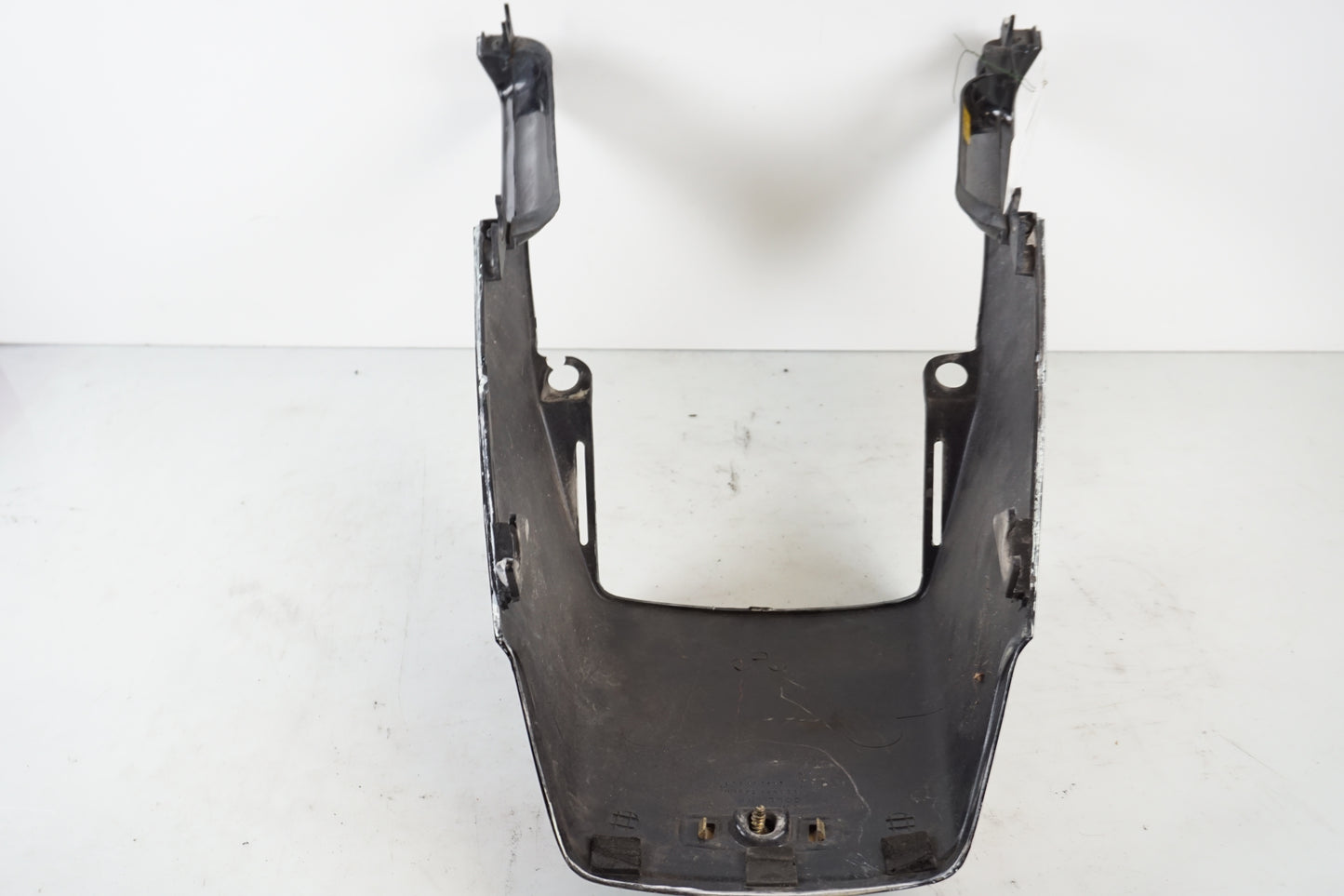 Extrabild2 på Bakvinge från en Honda VF 750 S -1982 motorcykel.