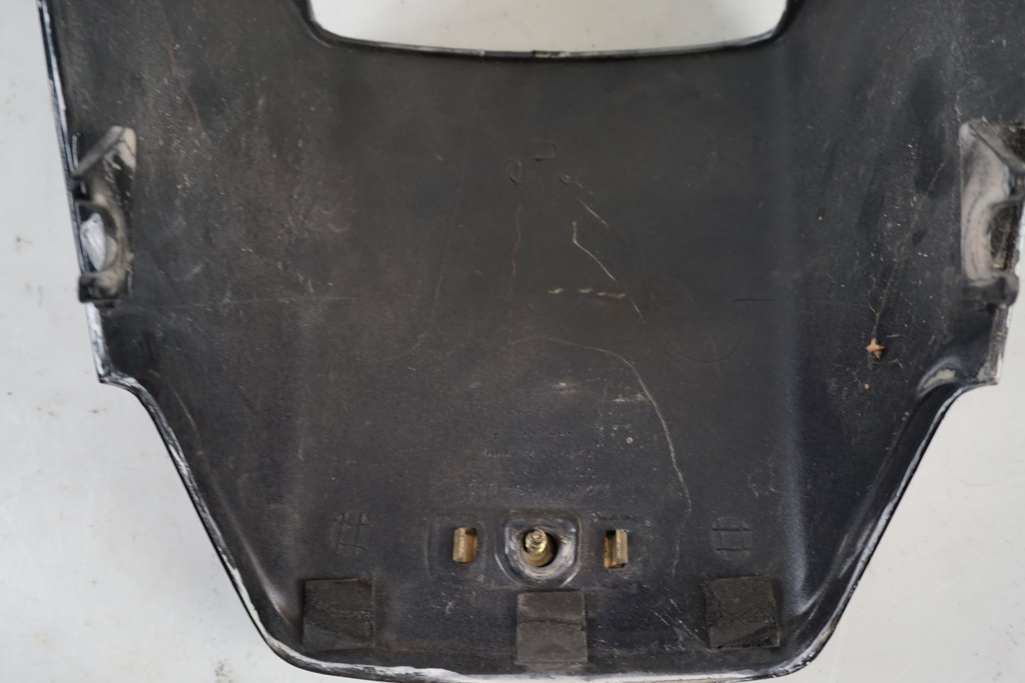 Extrabild3 på Bakvinge från en Honda VF 750 S -1982 motorcykel.