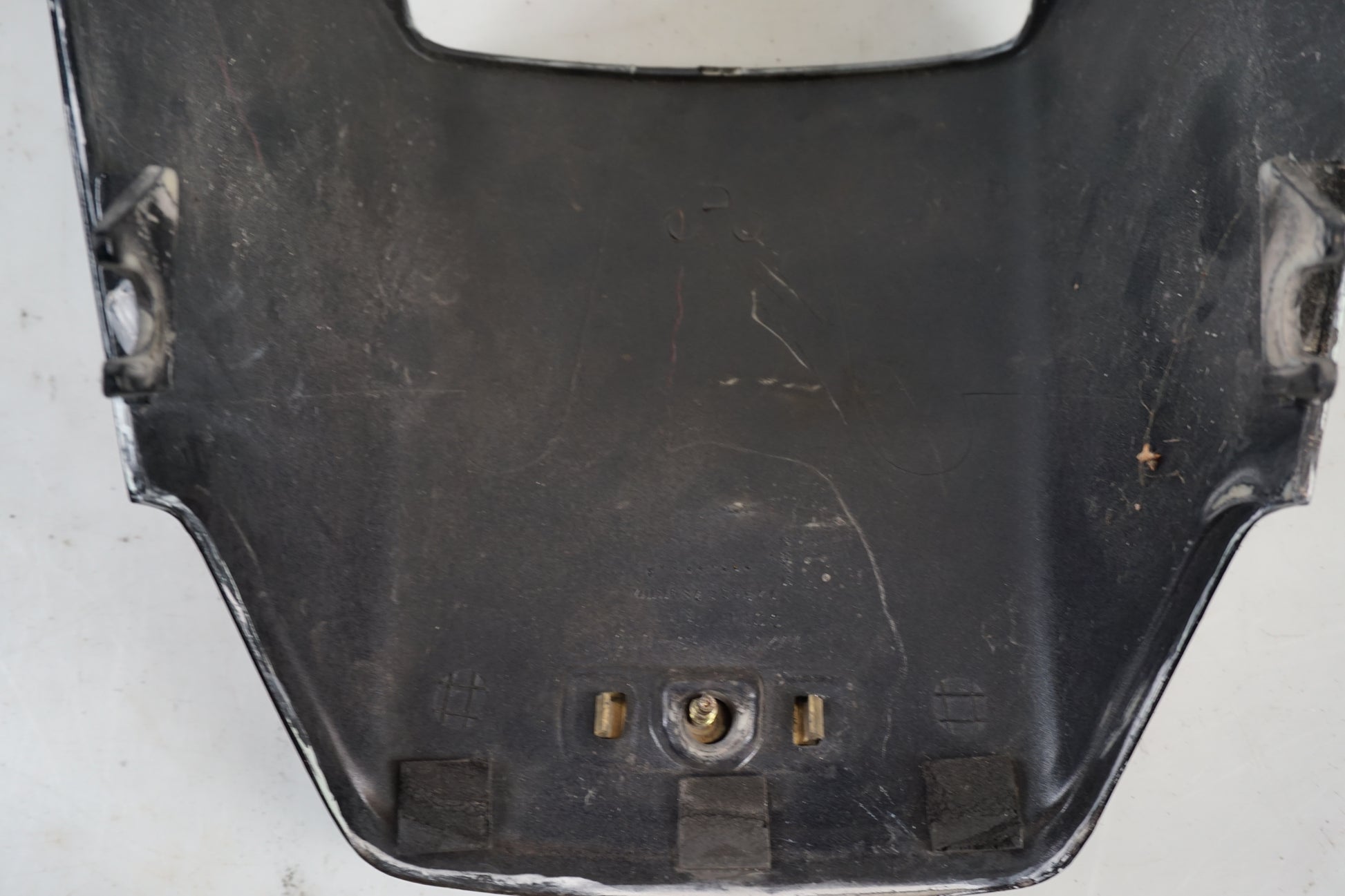 Extrabild3 på Bakvinge från en Honda VF 750 S -1982 motorcykel.