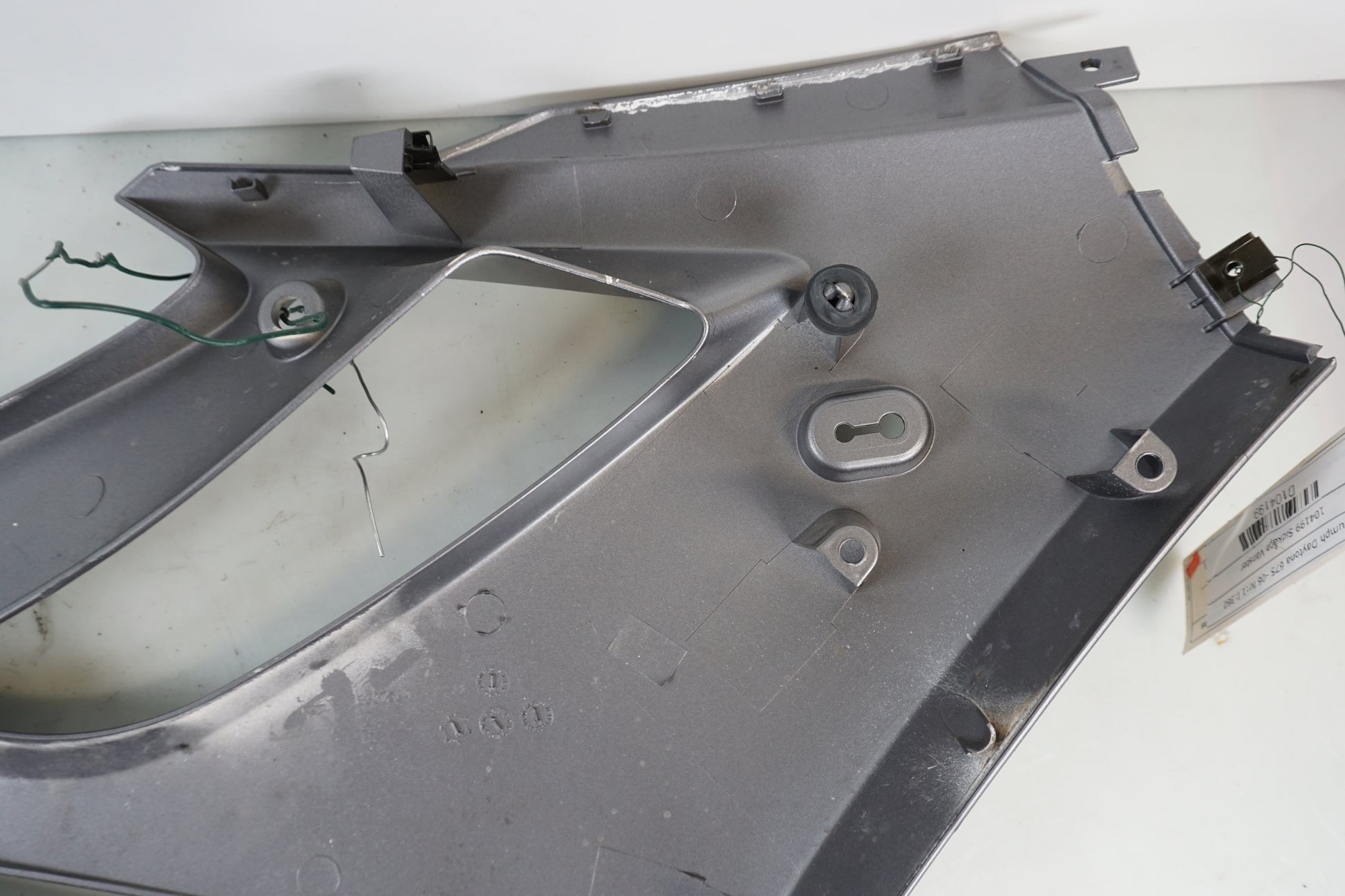 Extrabild1 på Sidkåpa från en Triumph Daytona 675 -2006 motorcykel.