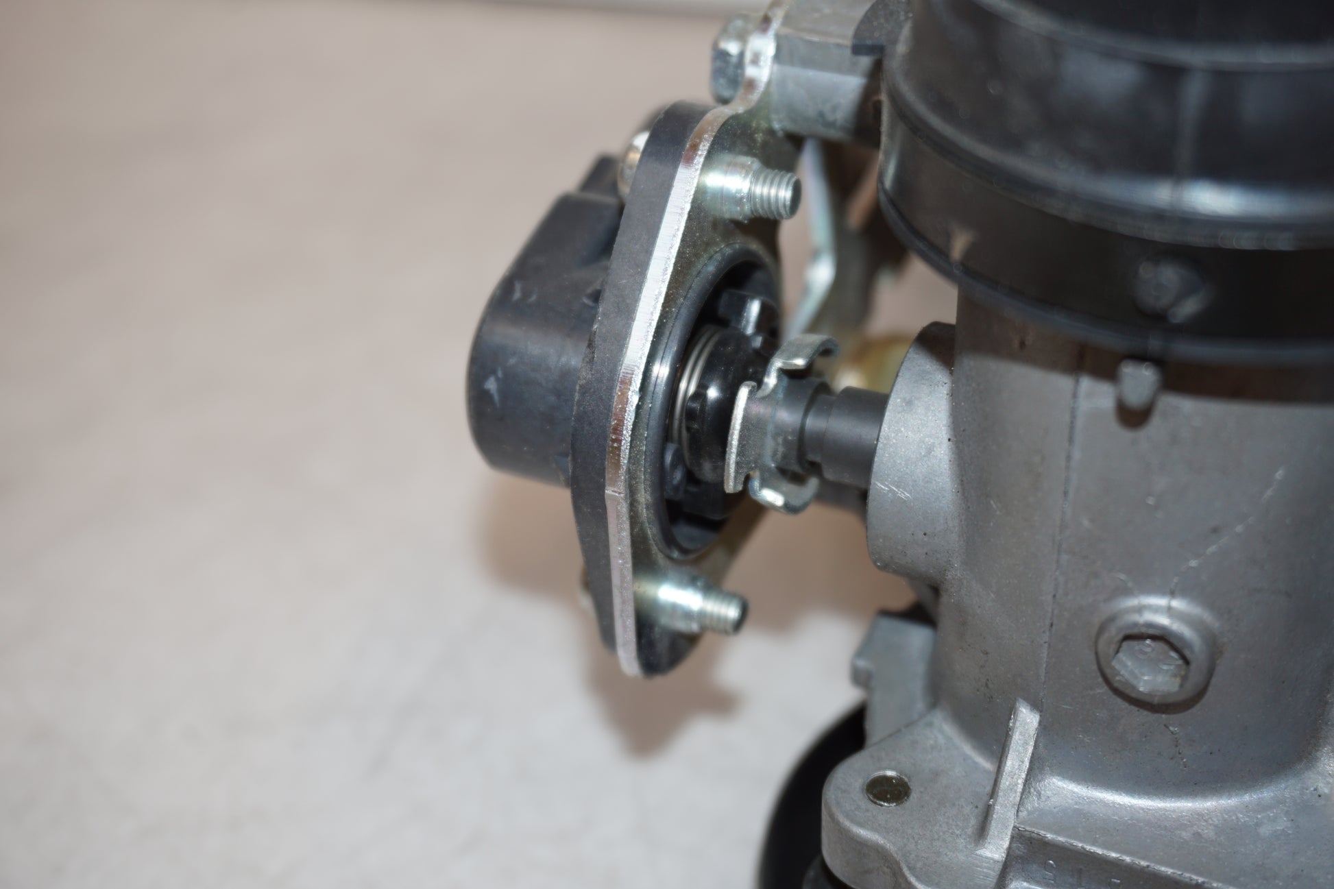 Extrabild4 på Insprutbrygga från en Honda VFR 800 -2005 motorcykel.