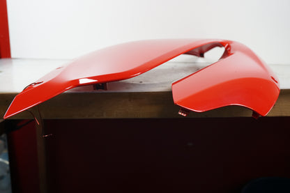 Höger sida på Sidkåpa från en Ducati 1299 Panigale -2015 motorcykel.