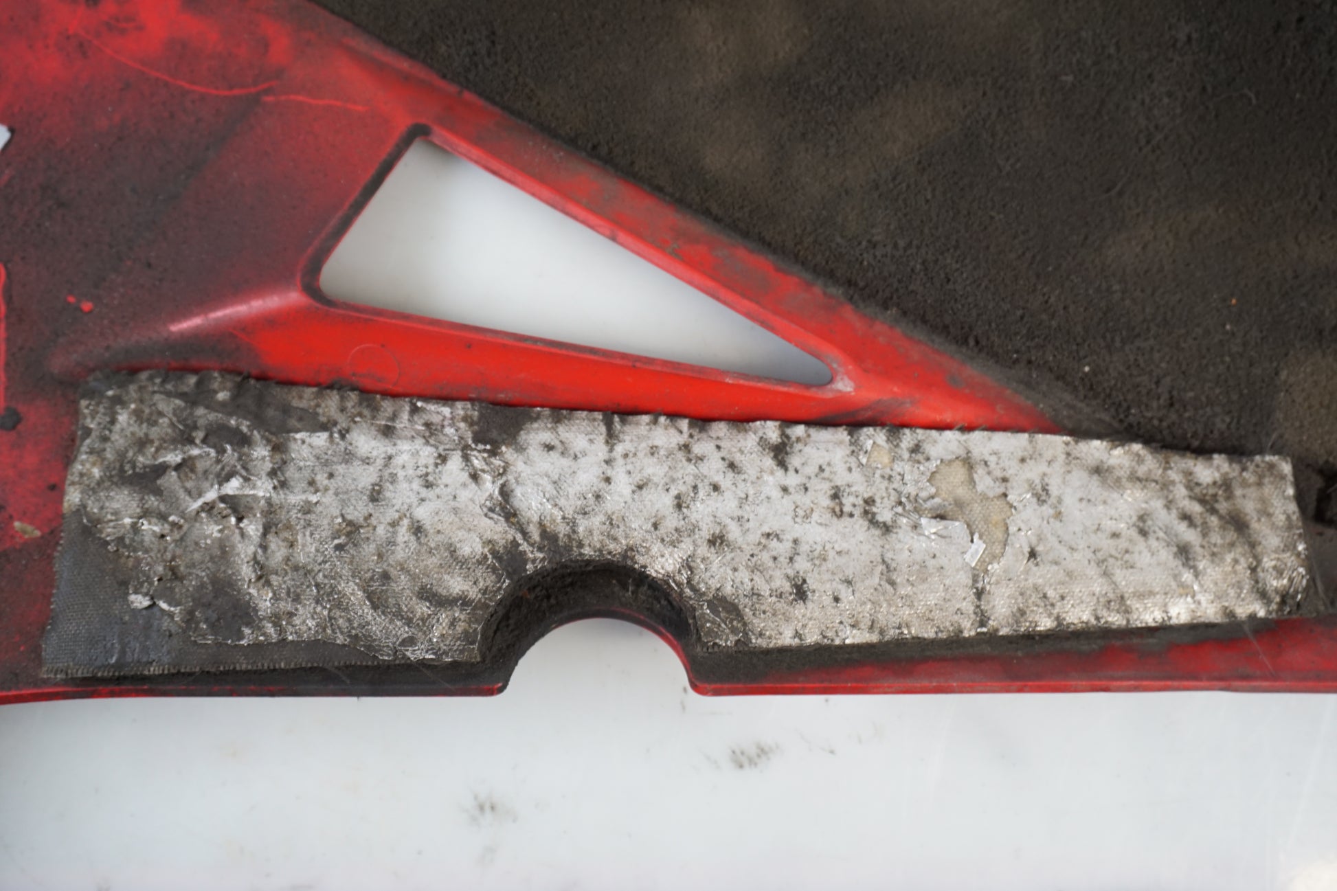 Extrabild3 på Magkåpa från en Triumph Daytona 650 -2005 motorcykel.