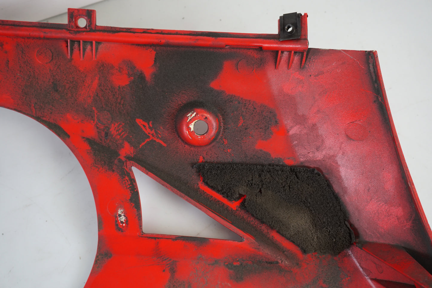 Extrabild5 på Magkåpa från en Triumph Daytona 650 -2005 motorcykel.