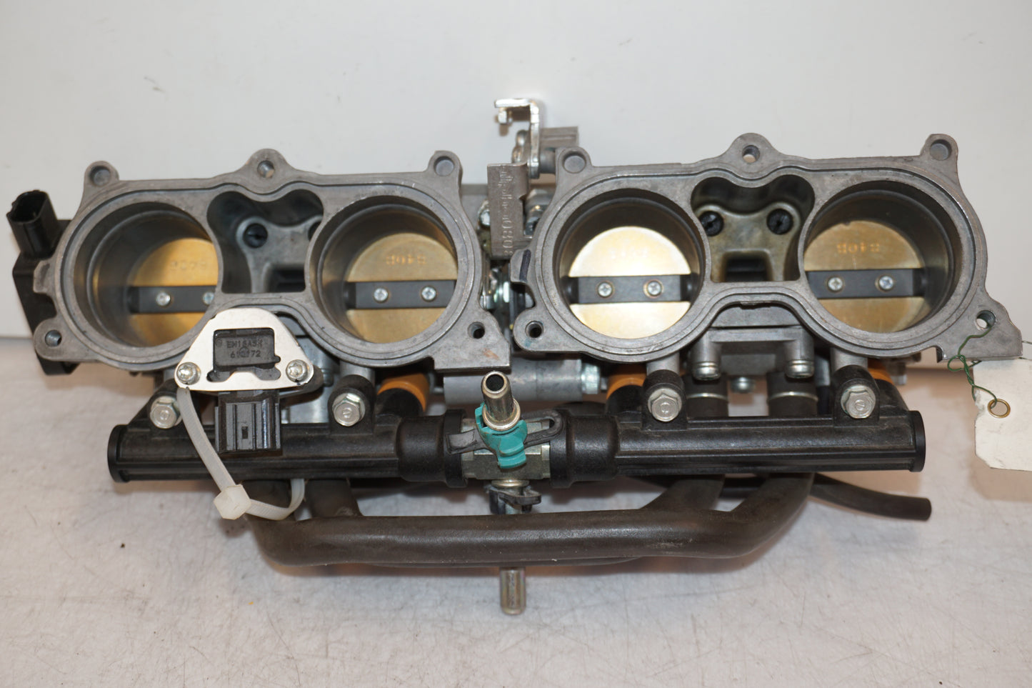 Höger sida på Luftburksensor från en Aprilia SL 750 Shiver -2008 motorcykel.