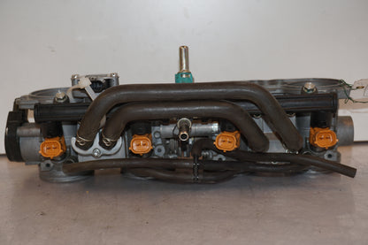 Vänster sida på Luftburksensor från en Aprilia SL 750 Shiver -2008 motorcykel.