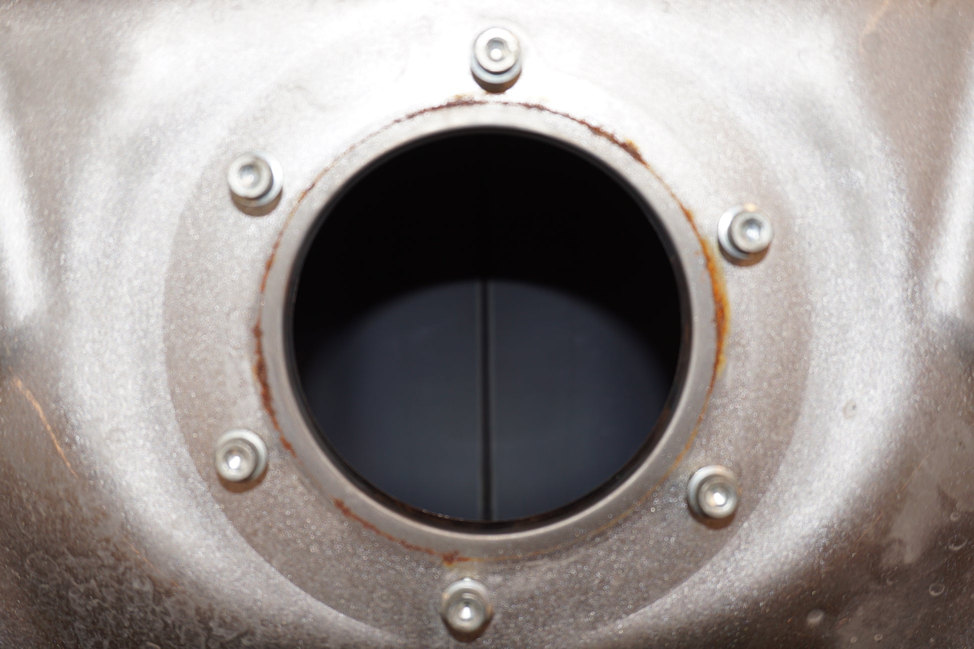 Extrabild3 på Bensintank från en Yamaha XT 1200 Z -2011 motorcykel.