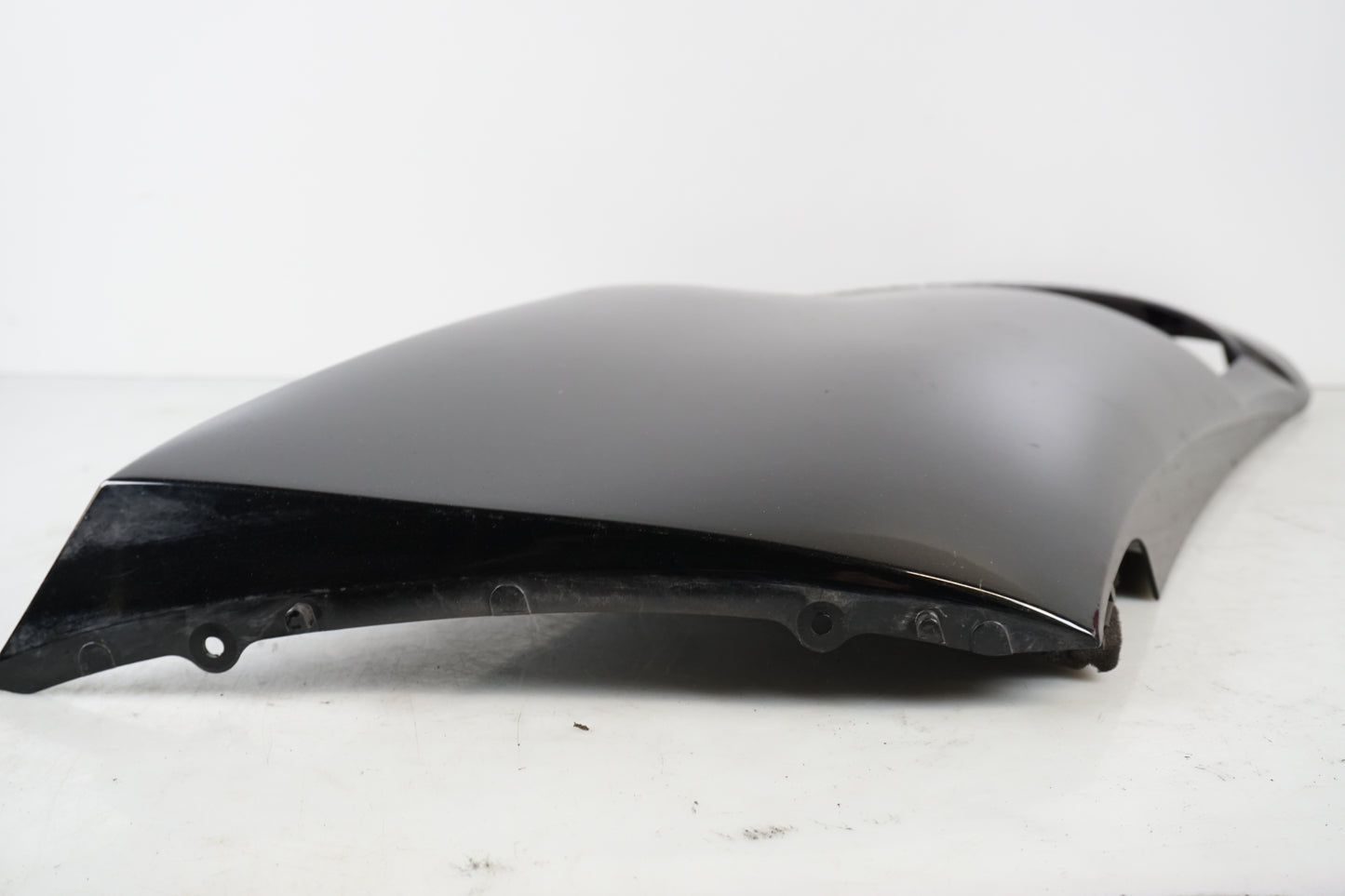 Baksidan på Sidkåpa från en Kawasaki GTR 1400 -2008 motorcykel.