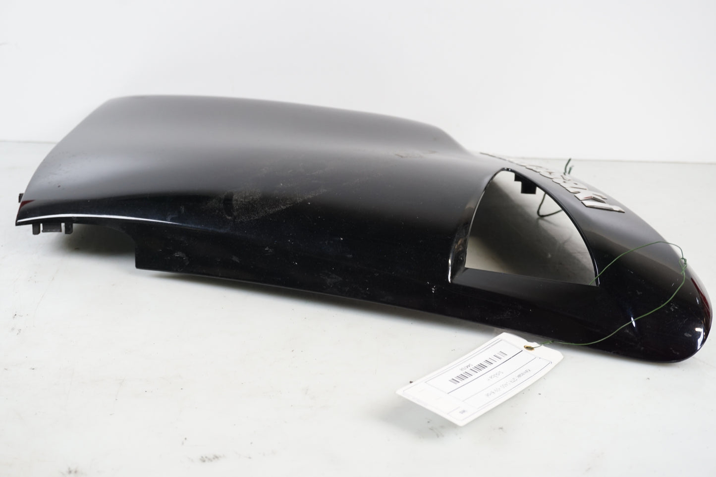Höger sida på Sidkåpa från en Kawasaki GTR 1400 -2009 motorcykel.