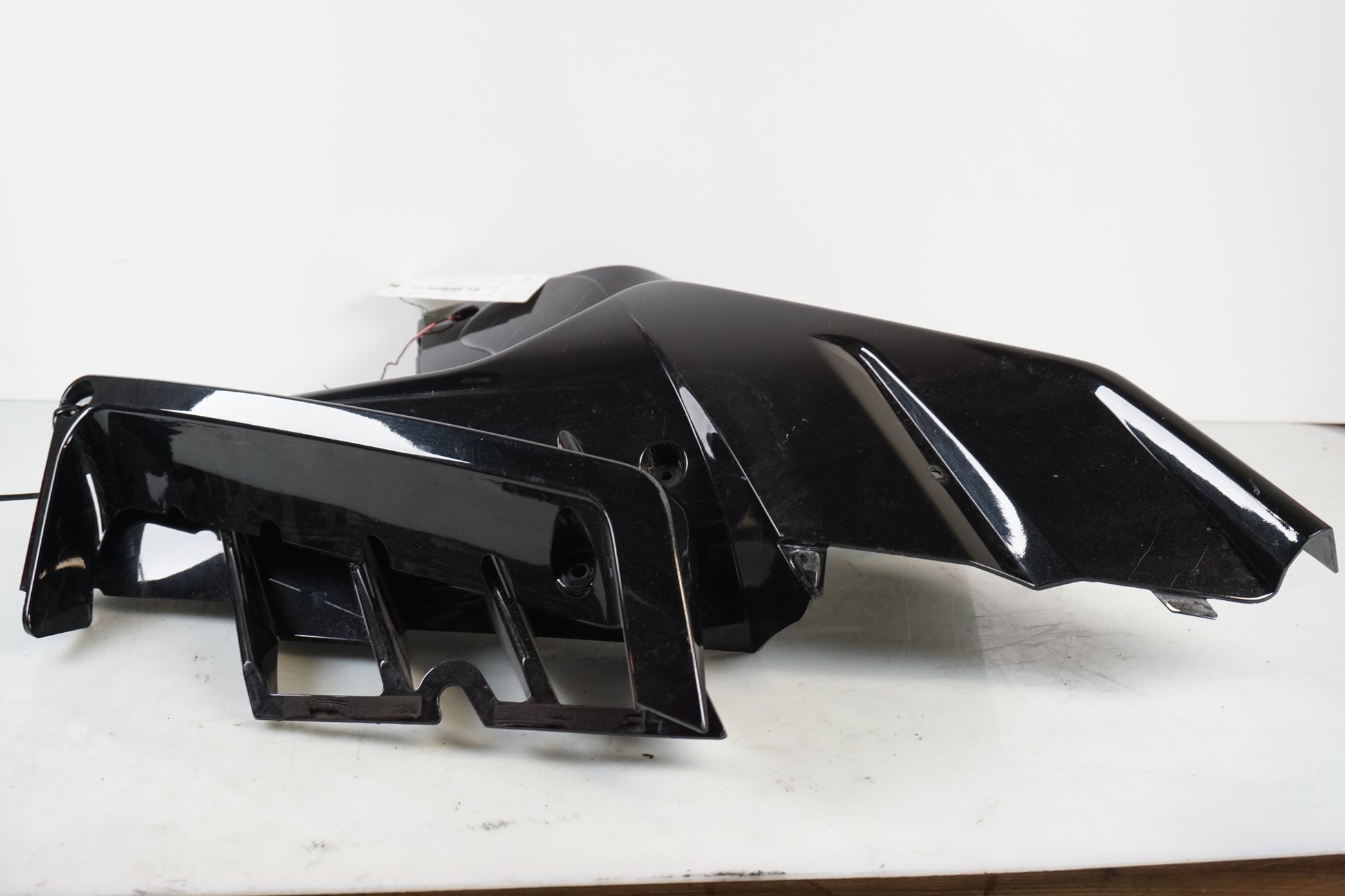 Baksidan på Sidkåpa från en Kawasaki GTR 1400 -2008 motorcykel.