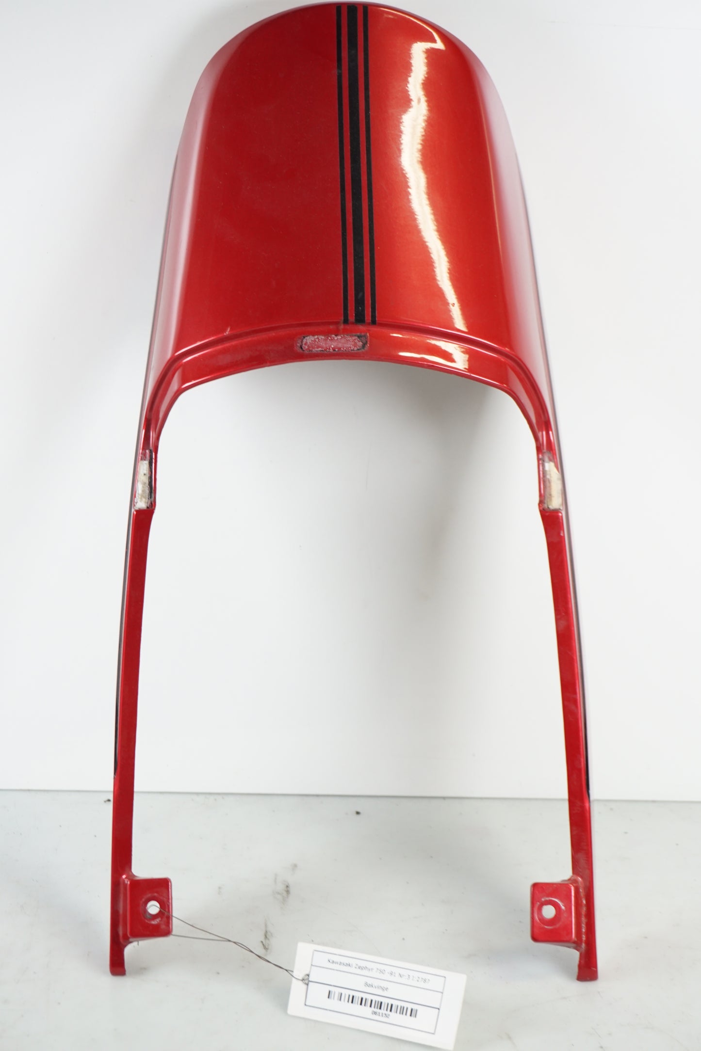 Framsidan på Bakvinge från en Kawasaki Zephyr 750 -1991 motorcykel.