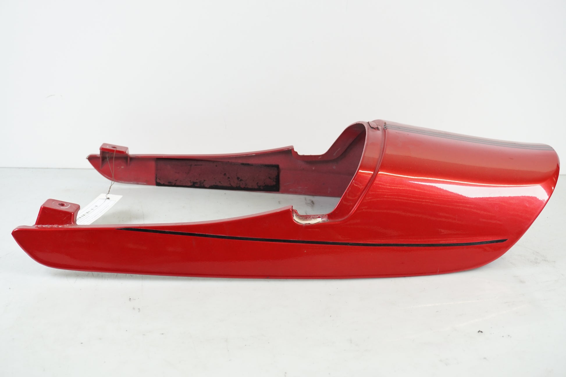 Snett nerifrån på Bakvinge från en Kawasaki Zephyr 750 -1991 motorcykel.