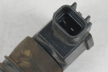 Baksidan på Tändspole från en Suzuki GSX-R 1000 -2003 motorcykel.