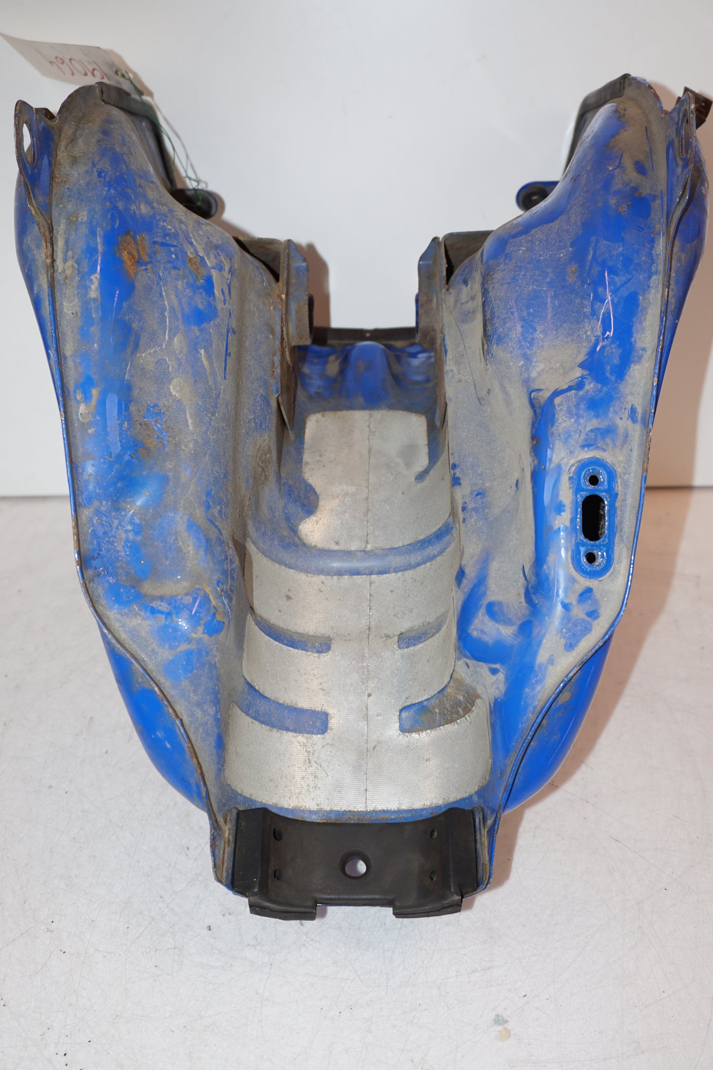 Baksidan på Bensintank från en Yamaha XT 600 -1991 motorcykel.