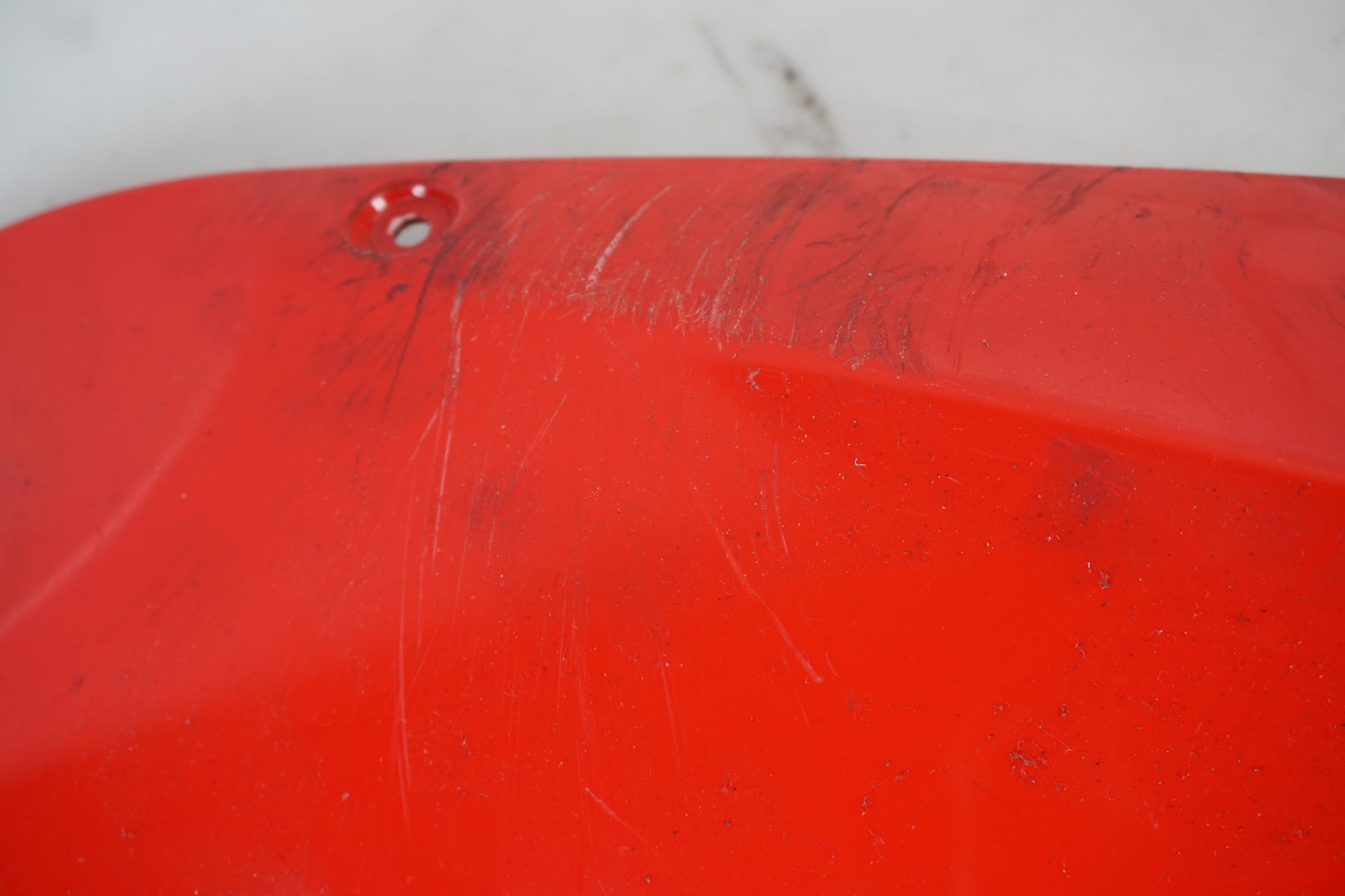 Höger sida på Sidkåpa från en Ducati 1299 Panigale -2015 motorcykel.