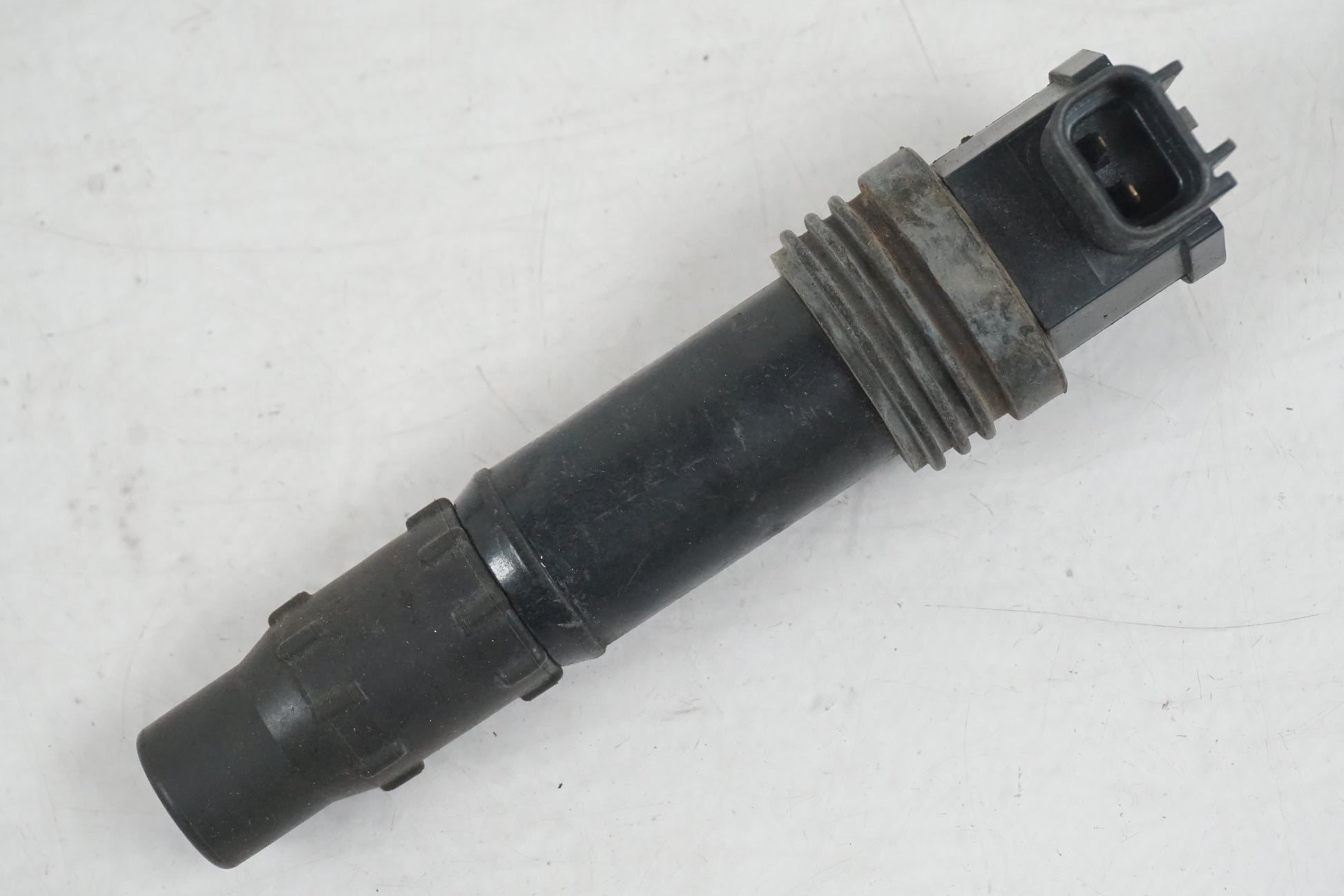 Framsidan på Tändspole från en Suzuki GSX-R 600 -1997 motorcykel.