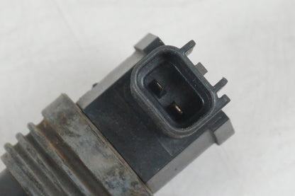 Baksidan på Tändspole från en Suzuki GSX-R 600 -1997 motorcykel.