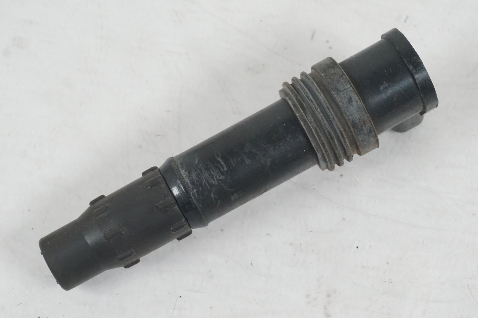 Höger sida på Tändspole från en Suzuki GSX-R 600 -1997 motorcykel.