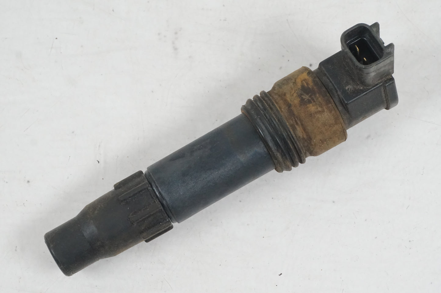 Framsidan på Tändspole från en Suzuki GSX 1300 BK -2008 motorcykel.