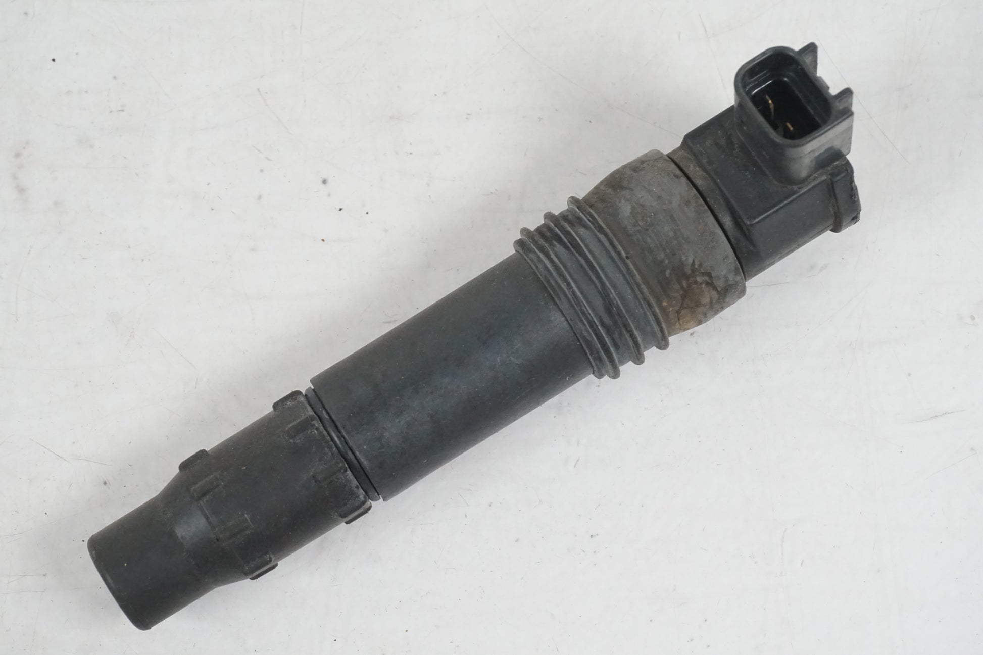 Framsidan på Tändspole från en Suzuki GSX-R 750 -2000 motorcykel.