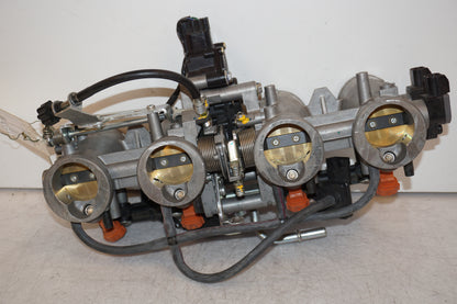 Framsidan på Insprutbrygga från en Kawasaki Z 1000 -2008 motorcykel.