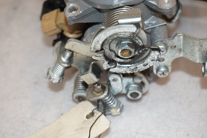 Snett nerifrån på Spjällhus från en Kawasaki Z 900 -2017 motorcykel.