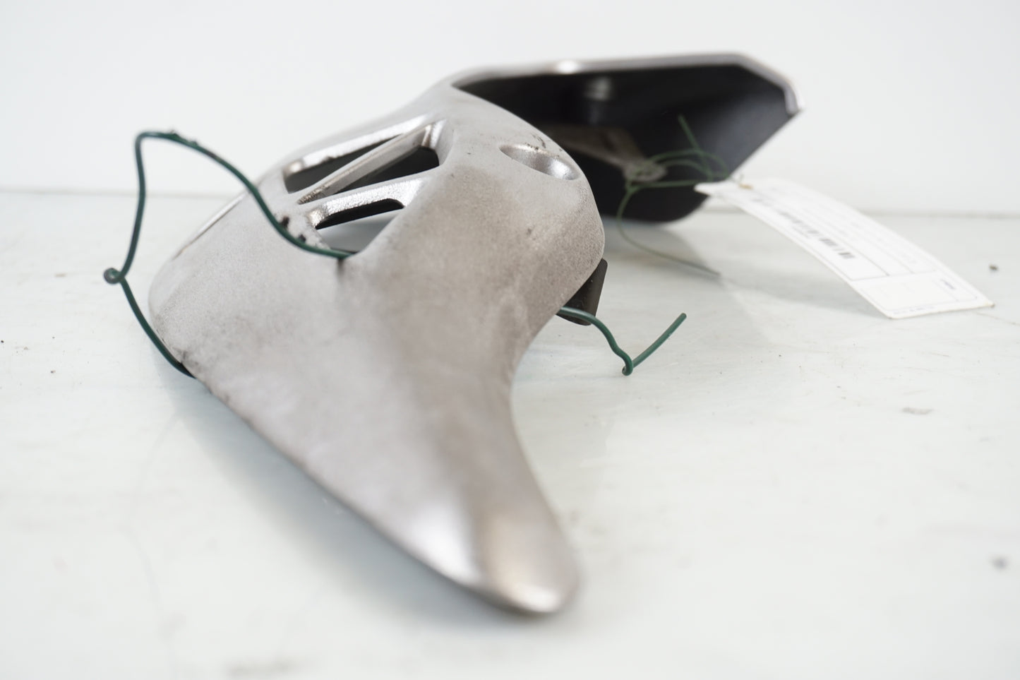 Höger sida på Motorskyddskåpa från en Kawasaki Versys 650 -2007 motorcykel.