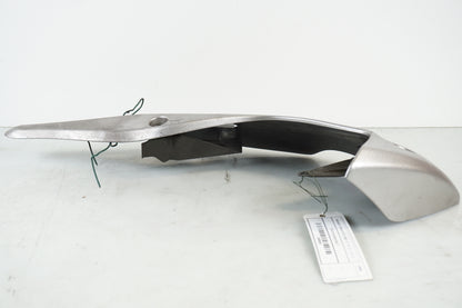 Vänster sida på Motorskyddskåpa från en Kawasaki Versys 650 -2007 motorcykel.