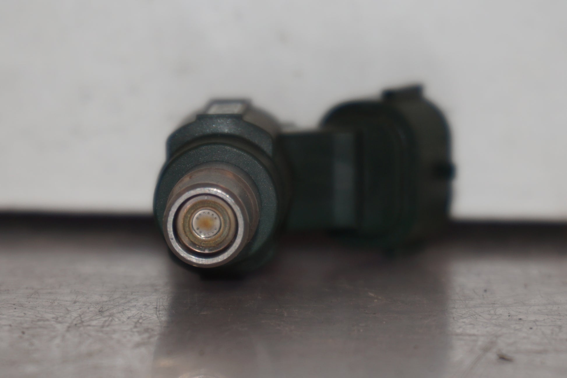 Snett uppifrån på Spridare från en Kawasaki ER-6N -2010 motorcykel.