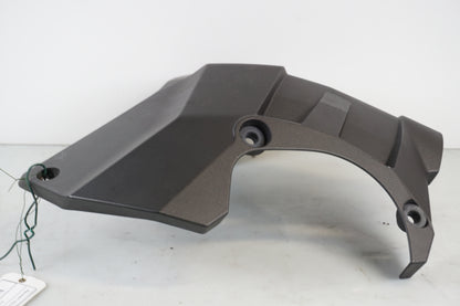 Baksidan på Motorskyddskåpa från en Kawasaki Versys 1000 -2012 motorcykel.