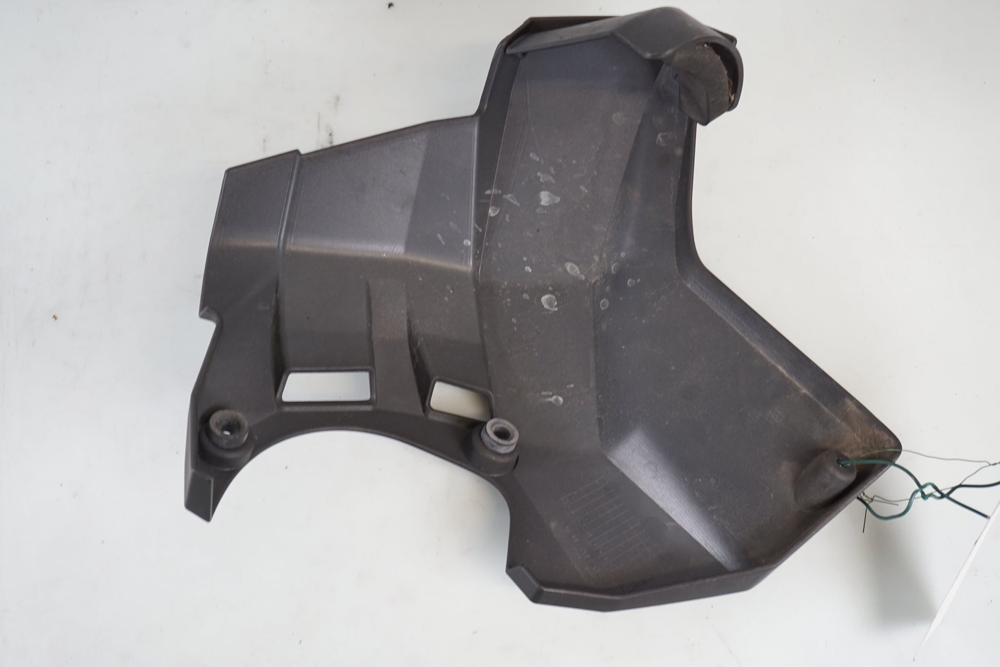 Extrabild2 på Motorskyddskåpa från en Kawasaki Versys 1000 -2012 motorcykel.