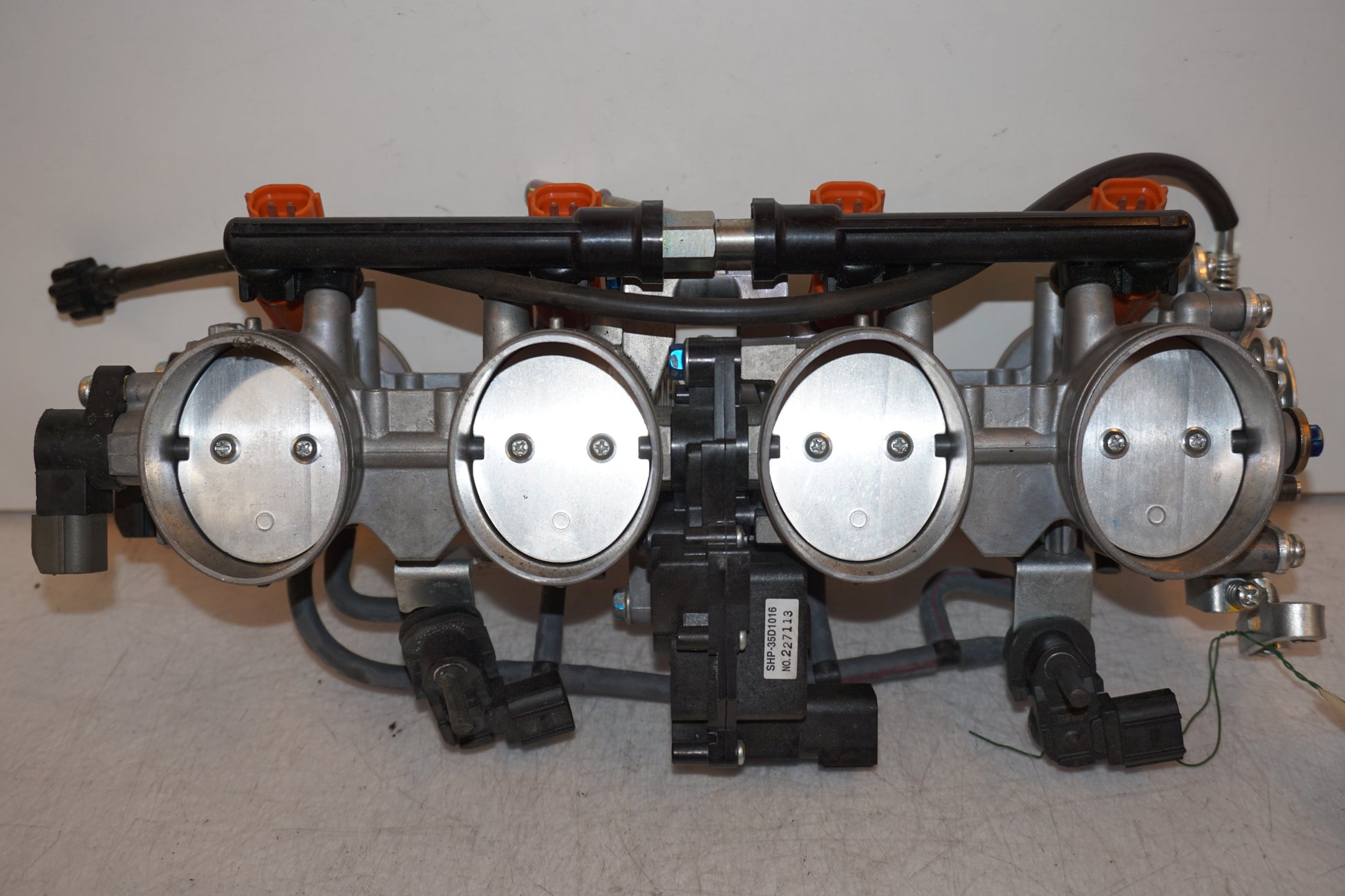 Extrabild5 på Spjällhus från en Kawasaki VN 900 -2007 motorcykel.