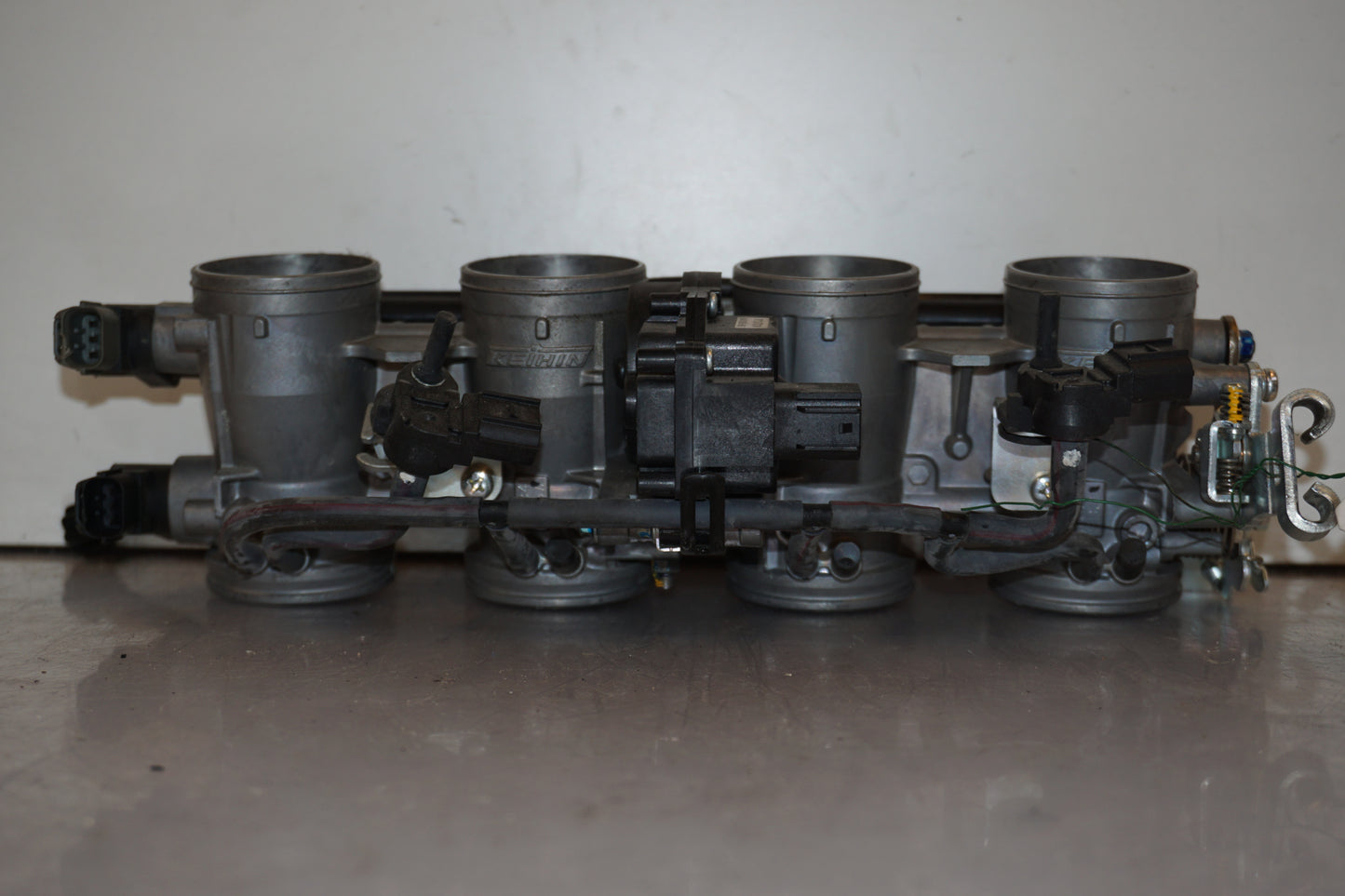 Extrabild6 på Spjällhus från en Kawasaki VN 900 -2007 motorcykel.