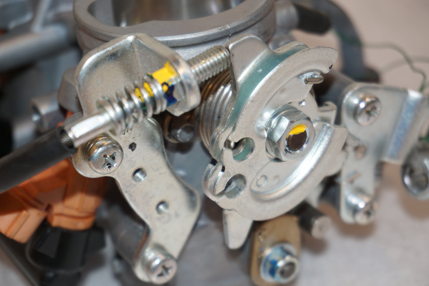 Extrabilder på Spjällhus från en Kawasaki VN 900 -2007 motorcykel.