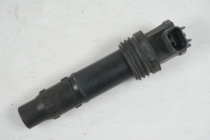 Framsidan på Tändspole från en Suzuki GSX-R 600 -1999 motorcykel.